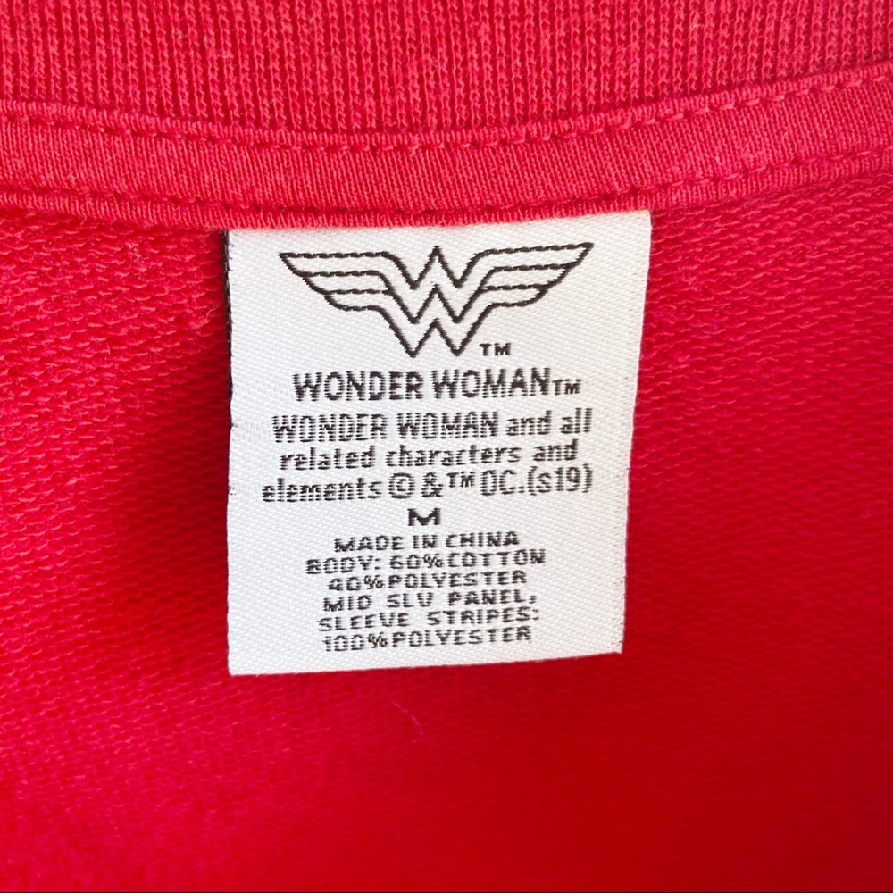 Wonder Woman sweatshirt - Picture 6 of 9